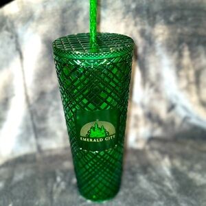Starbucks reusable cup